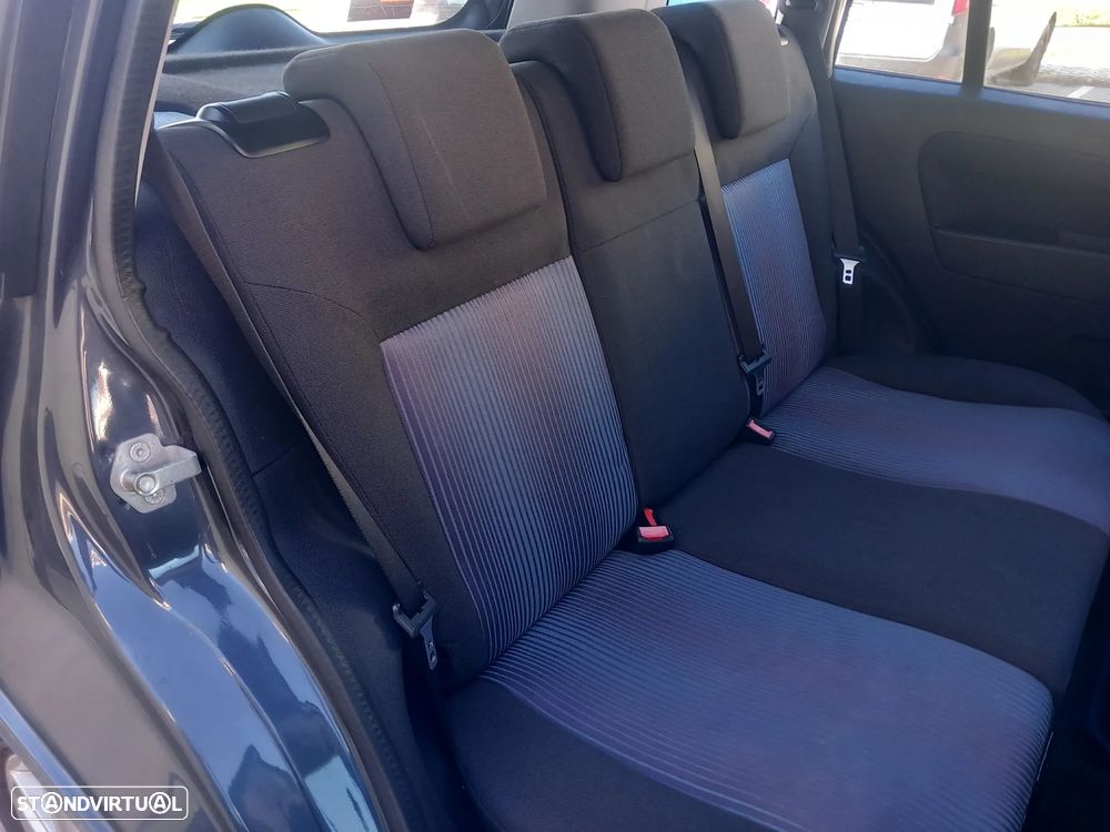 Ford Fusion 1.25 X-Trend - 10