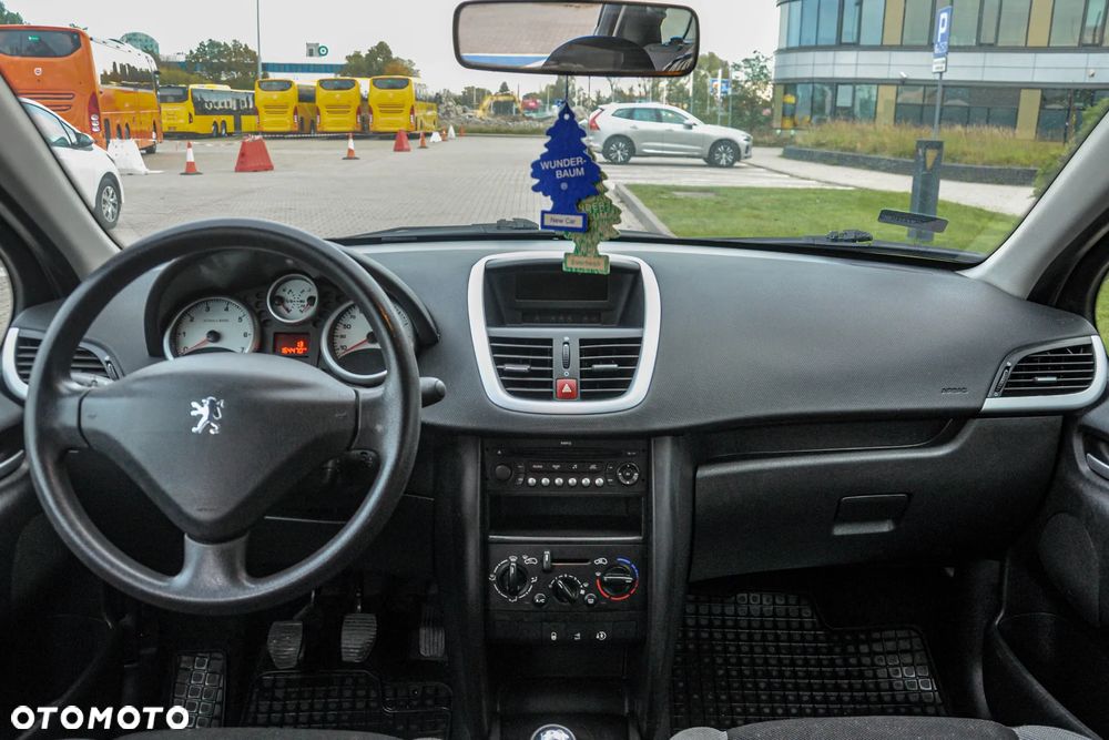 Peugeot 207 - 9