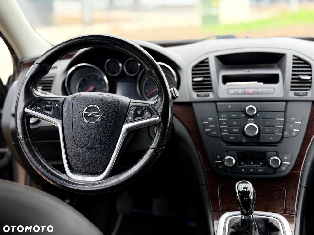Opel Insignia 1.8 - 2