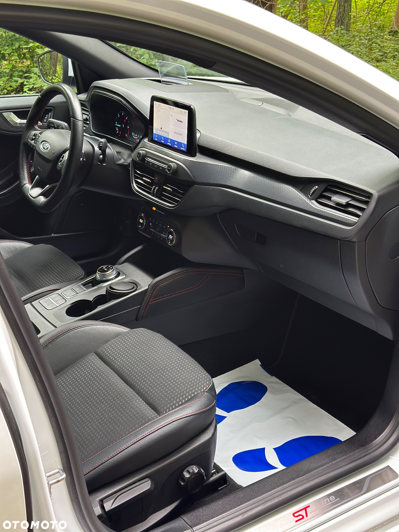 Ford Focus Turnier 2.0 EcoBlue Start-Stopp-System ST-LINE X - 24