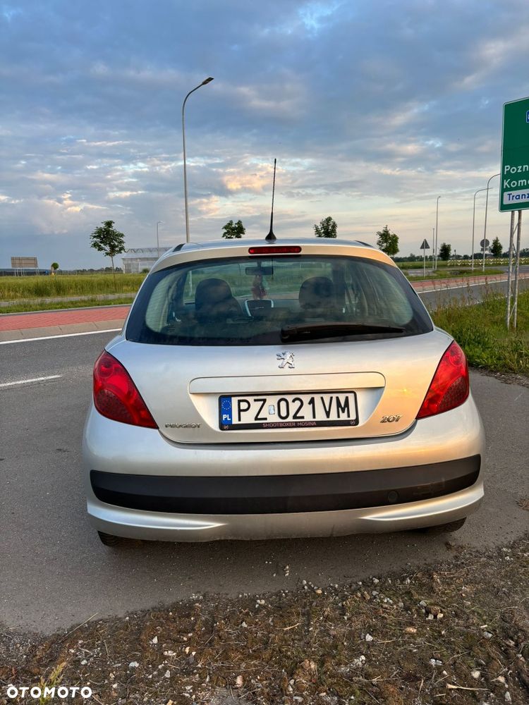 Peugeot 207 - 5