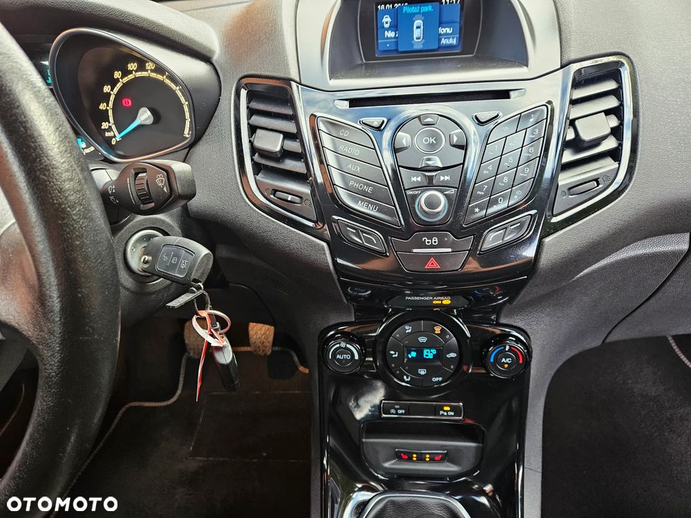 Ford Fiesta - 23
