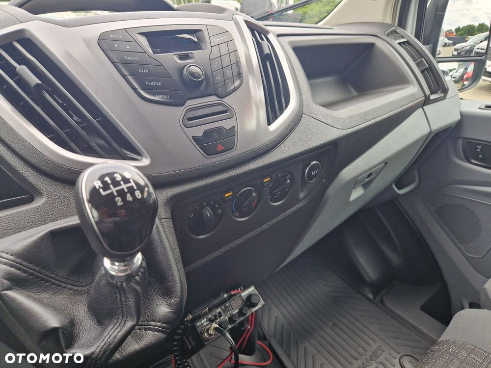 Ford transit Trend - 22
