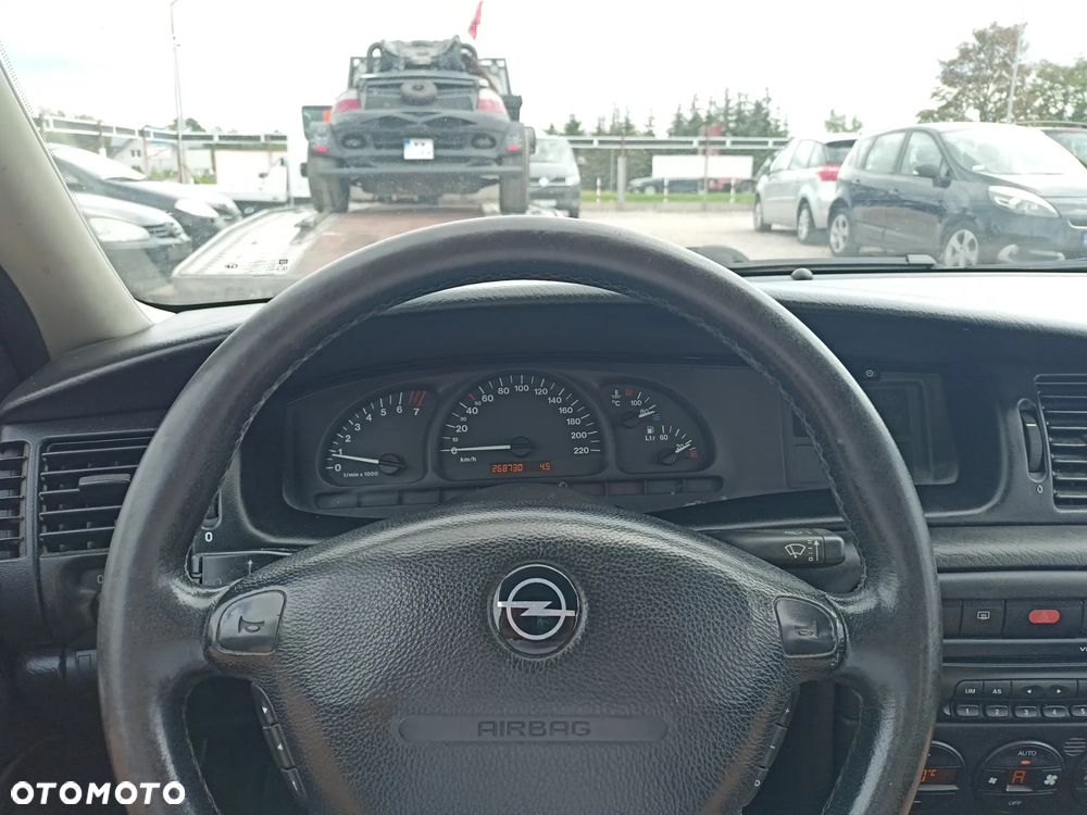 Opel Vectra - 9