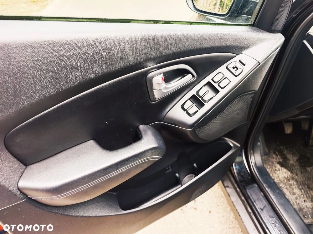 Hyundai ix35 2.0 CRDi 4WD Premium - 13