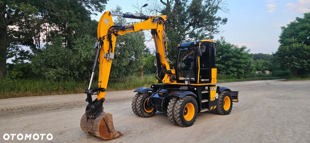 JCB HYDRADIG - 1