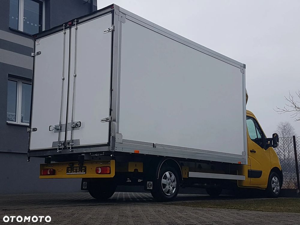 Renault MASTER KONTENER 8EP 4,22x2,25x2,24 KLIMA MANUAL KRAJOWY 6-BIEGÓW - 29