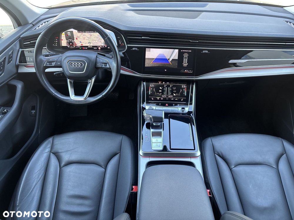 Audi Q7 - 8