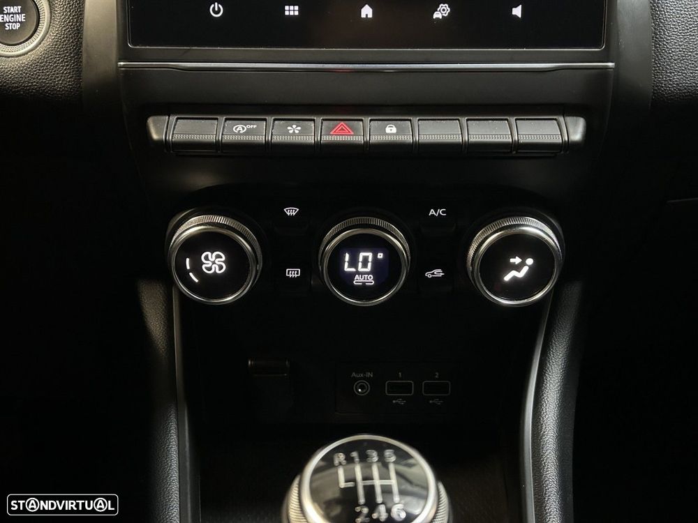 Renault Captur — fotografia 19