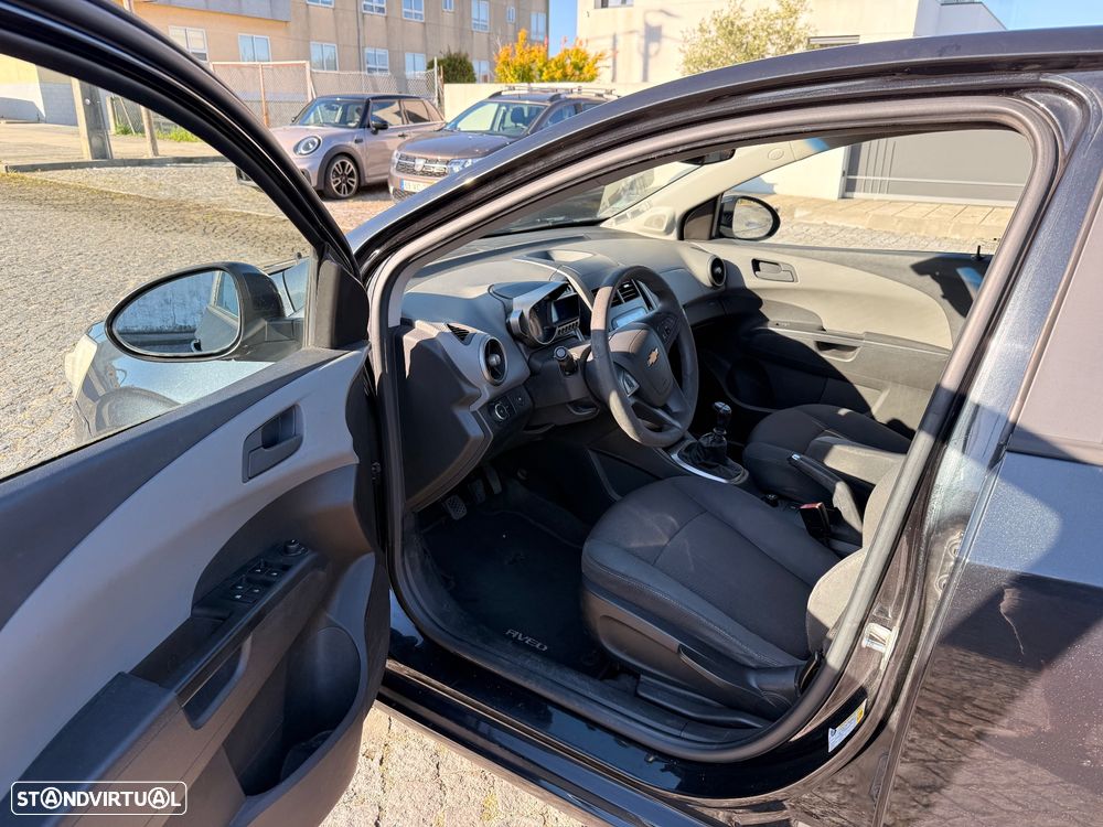 Chevrolet Aveo 1.2 LT Bi-Fuel - 11
