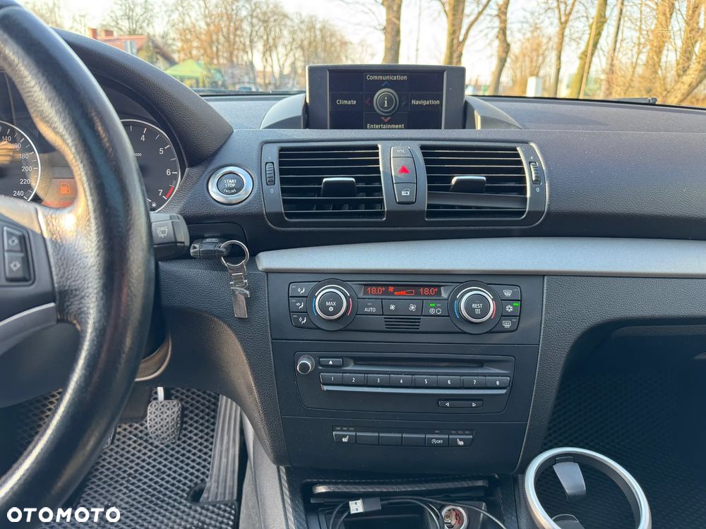 BMW Seria 1 118i Edition Sport - 18