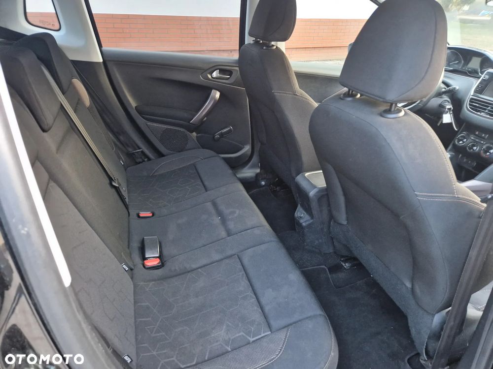 Peugeot 2008 e-HDi FAP 92 STOP & START Allure - 10