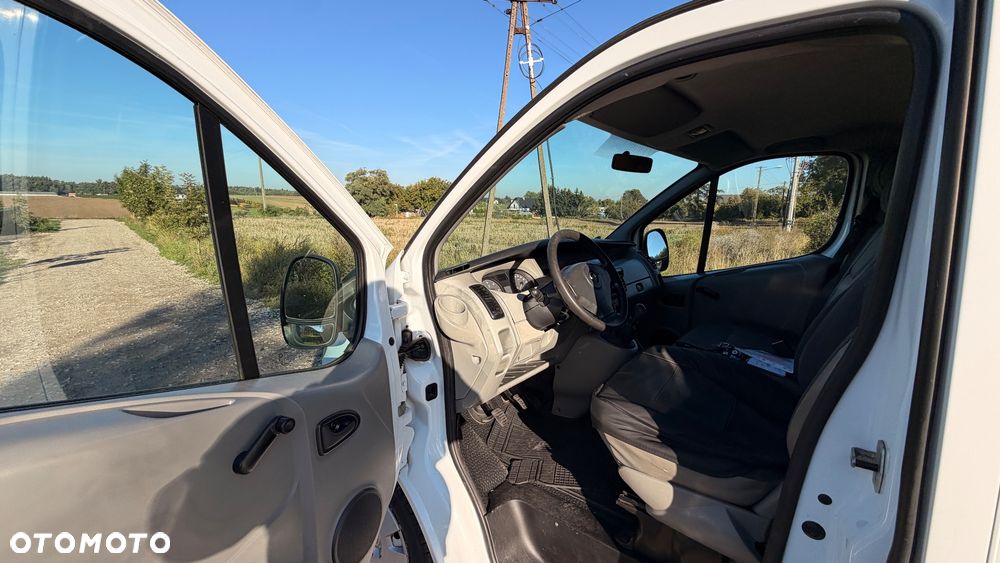 Opel VIVARO - 16