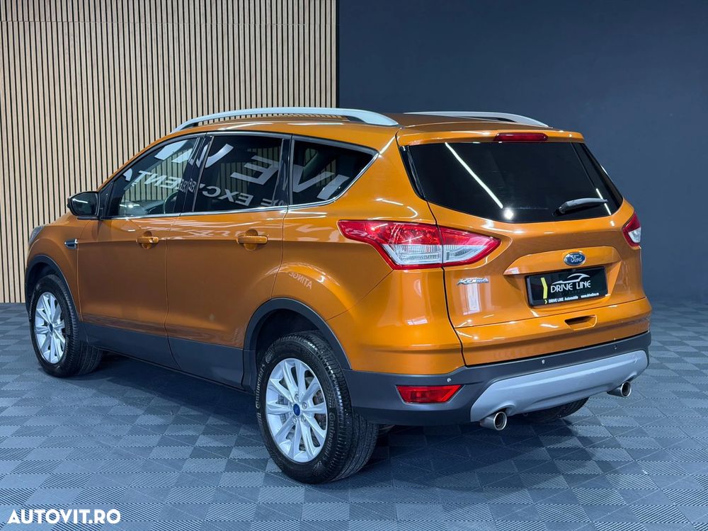 Ford Kuga 2.0 TDCi 4WD Powershift Titanium - 6