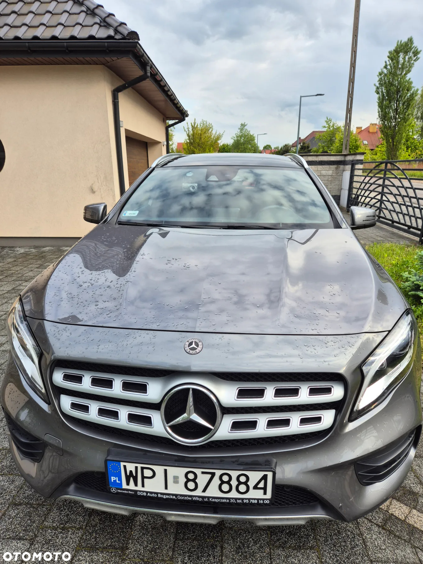 Mercedes-Benz GLA 200 7G-DCT AMG Line - 3