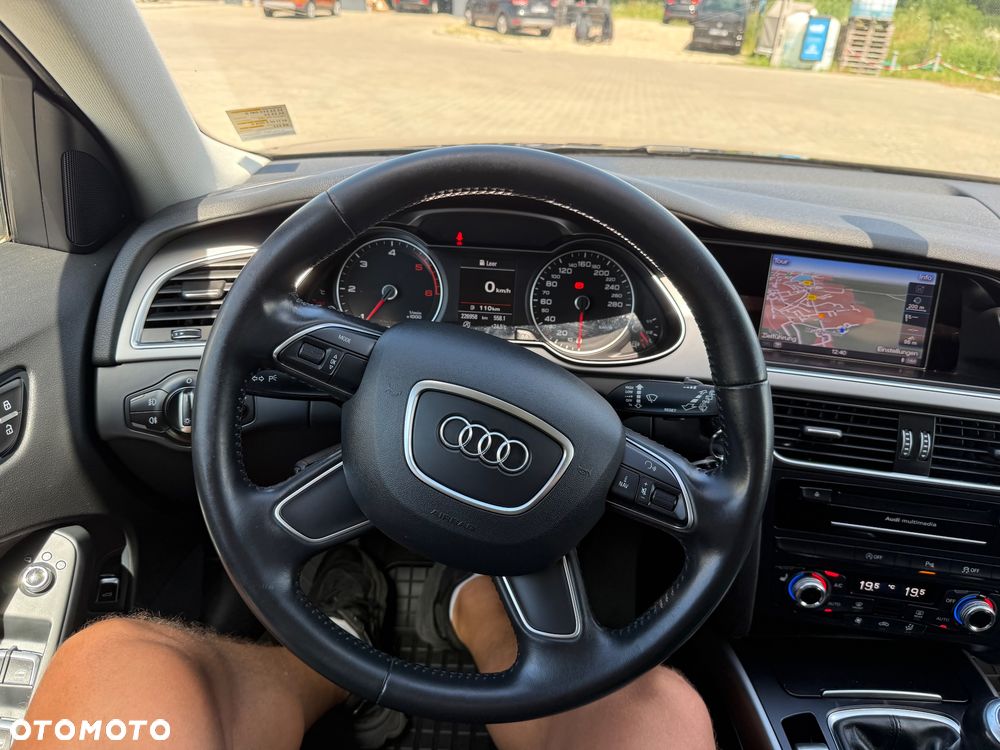 Audi A4 Avant 2.0 TDI ultra design - 26