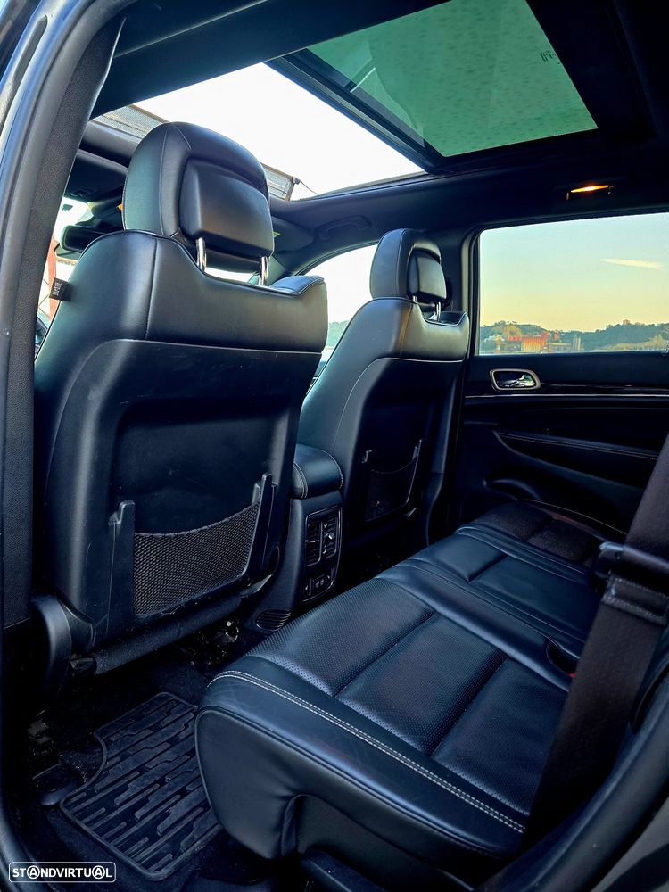 Jeep Grand Cherokee 3.0 CRD V6 Overland - 10