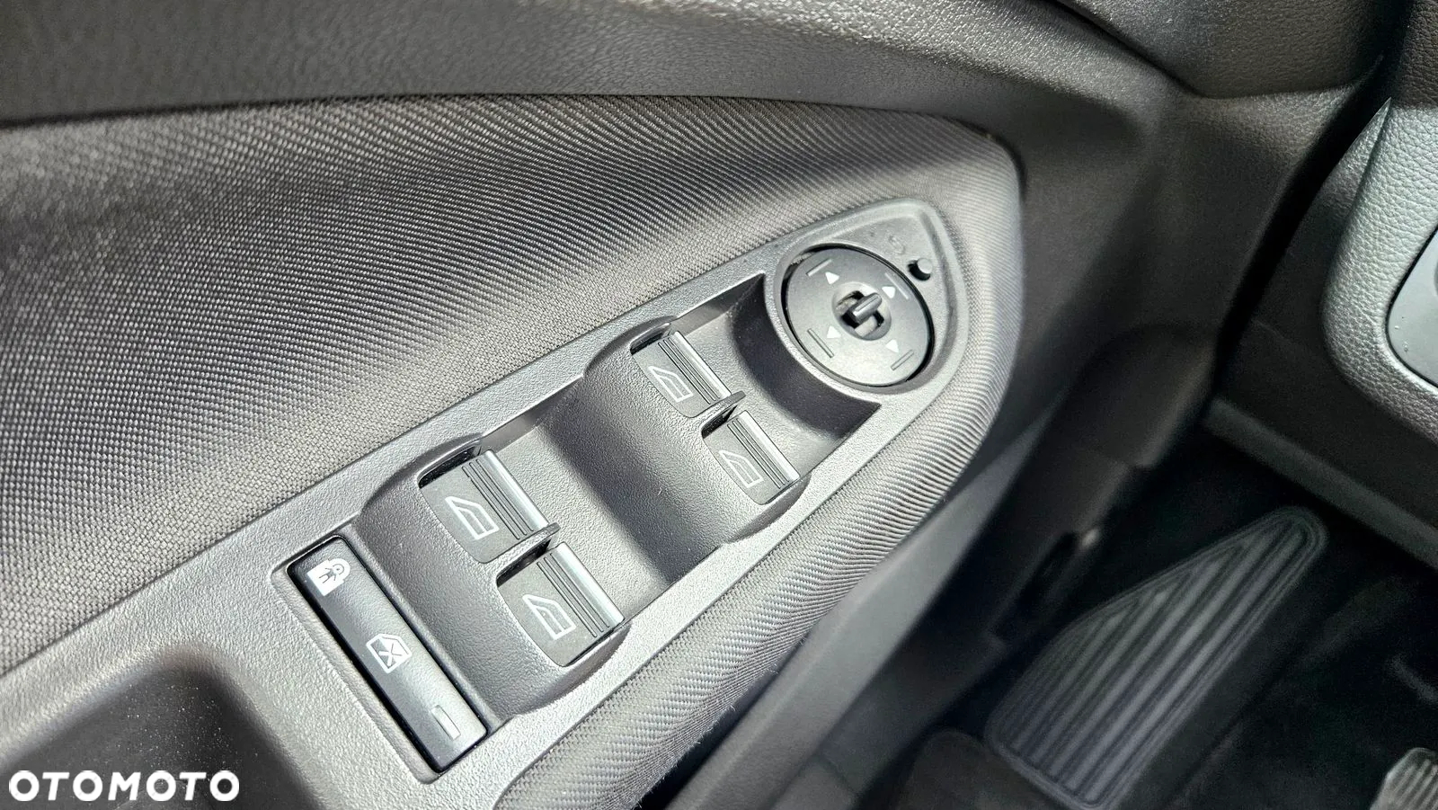 Ford Grand C-MAX 1.5 TDCi Start-Stopp-System Titanium - 24