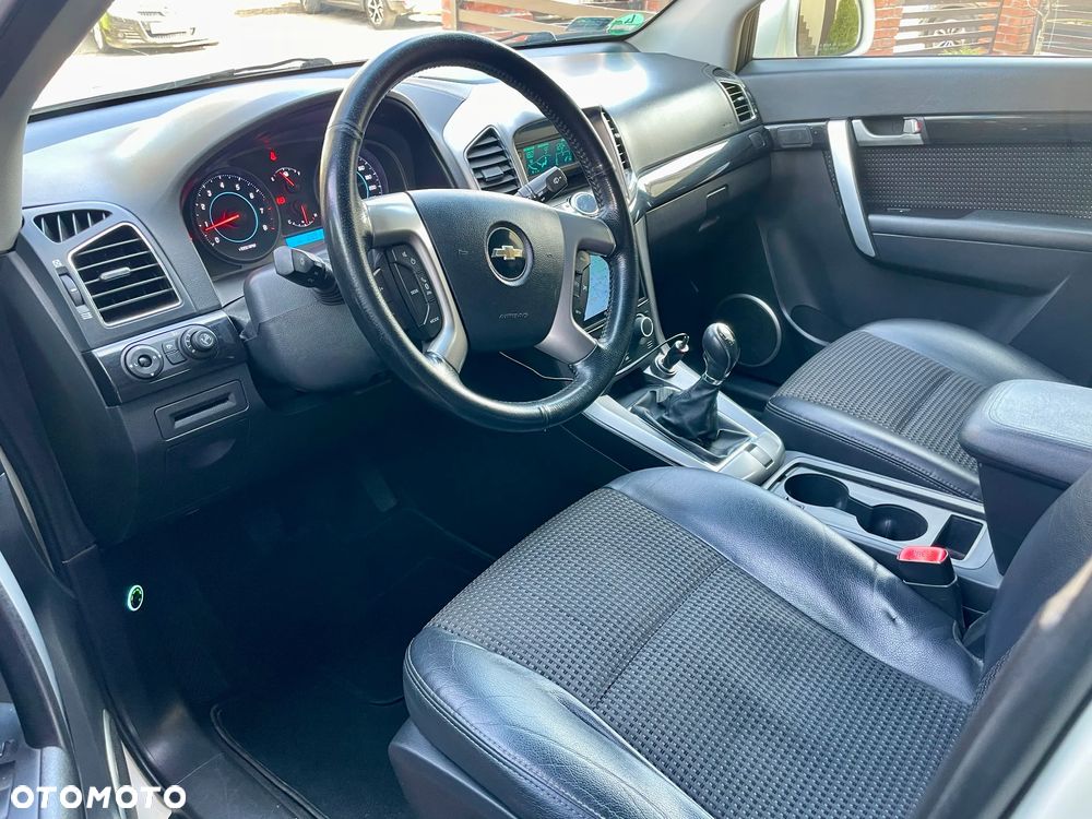 Chevrolet Captiva 2.4 2WD LT - 7