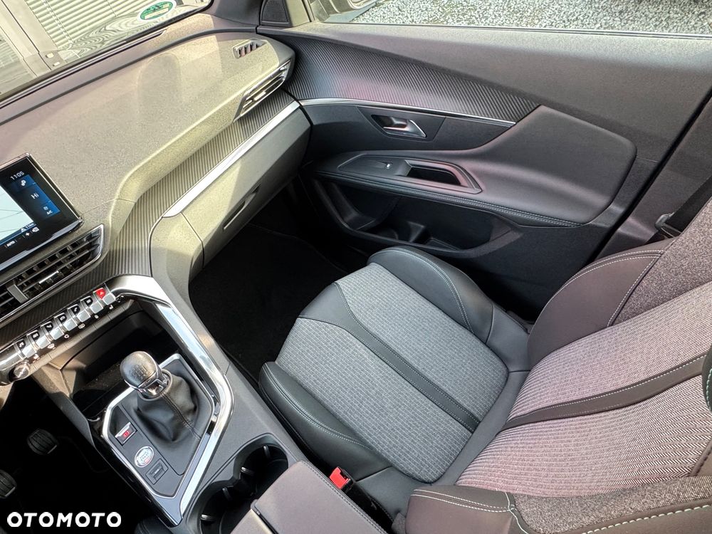 Peugeot 3008 PureTech 130 Stop & Start Allure - 29