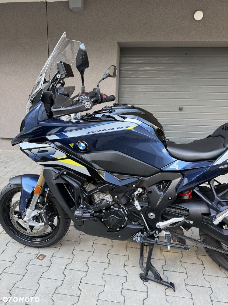 BMW XR - 27