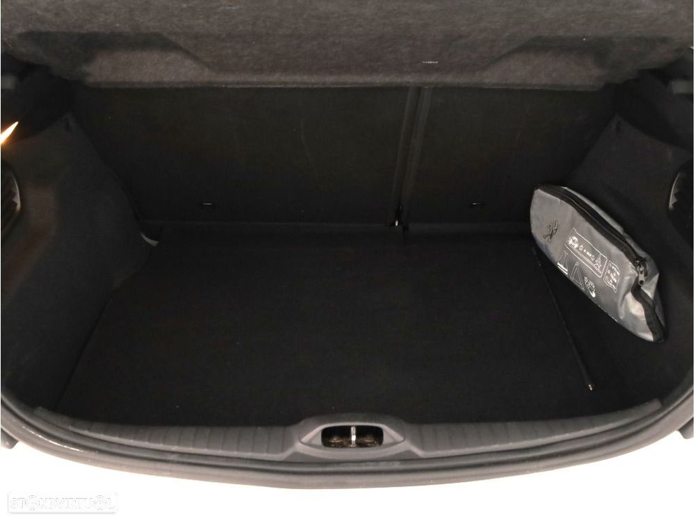 Peugeot 208 1.6 BlueHDi Style - 17