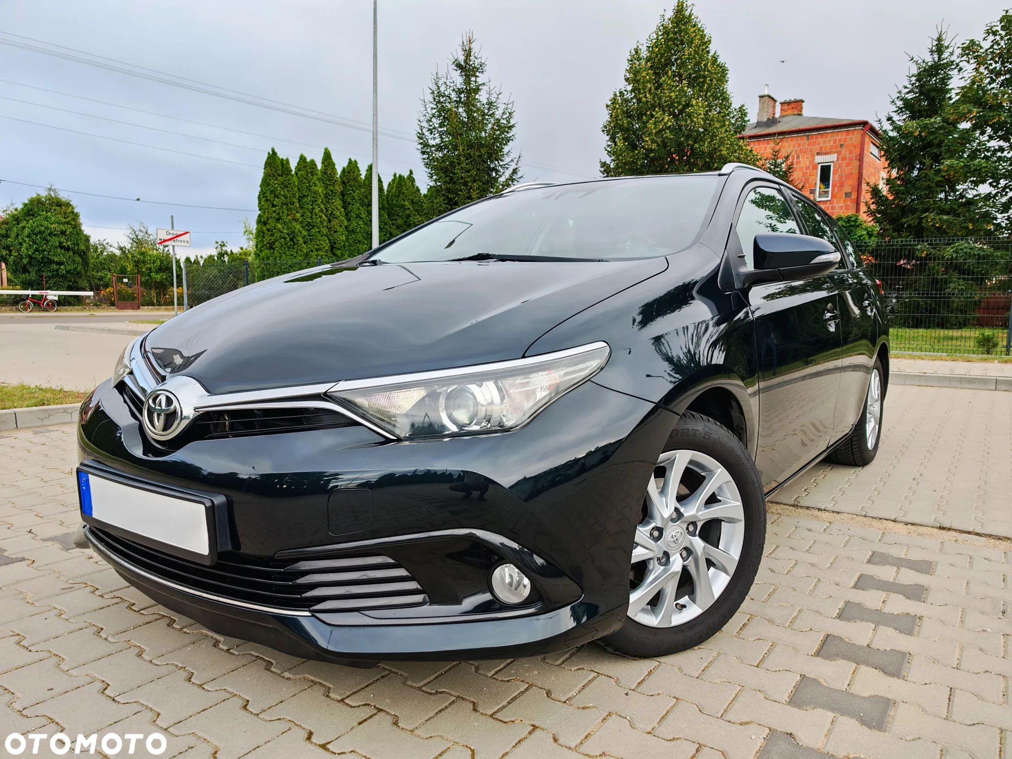 Toyota Auris 1.2 T Premium - 1