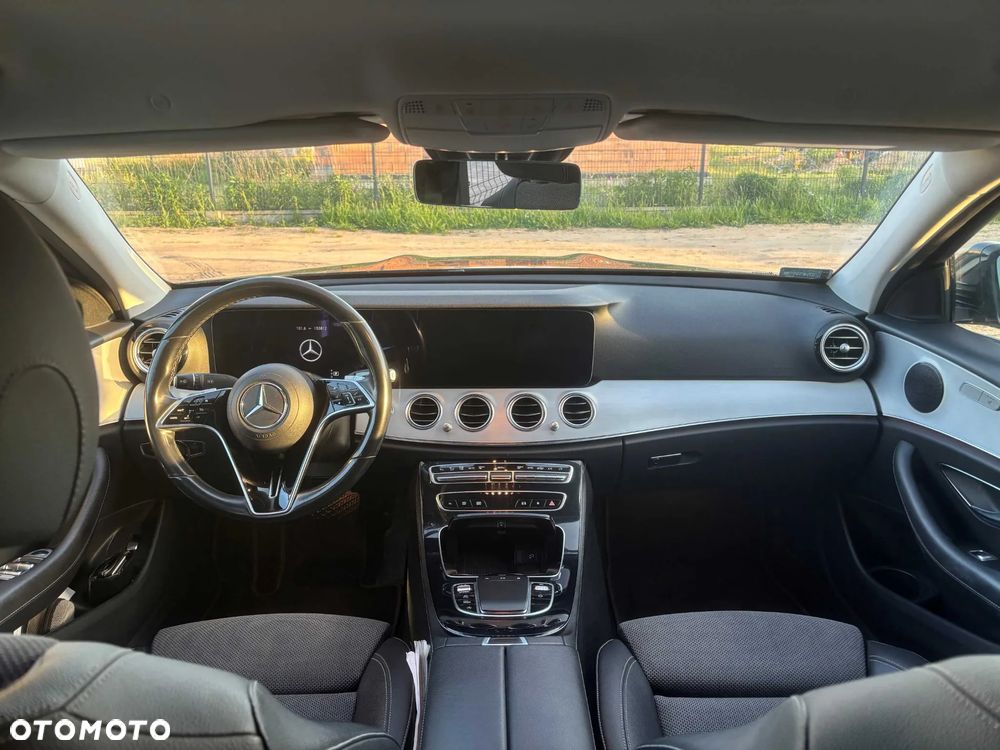 Mercedes-Benz Klasa E 220 d Avantgarde - 6