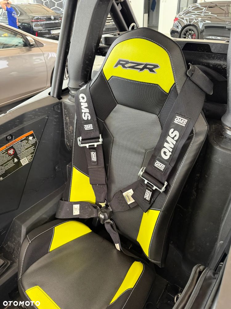 Polaris RZR - 8