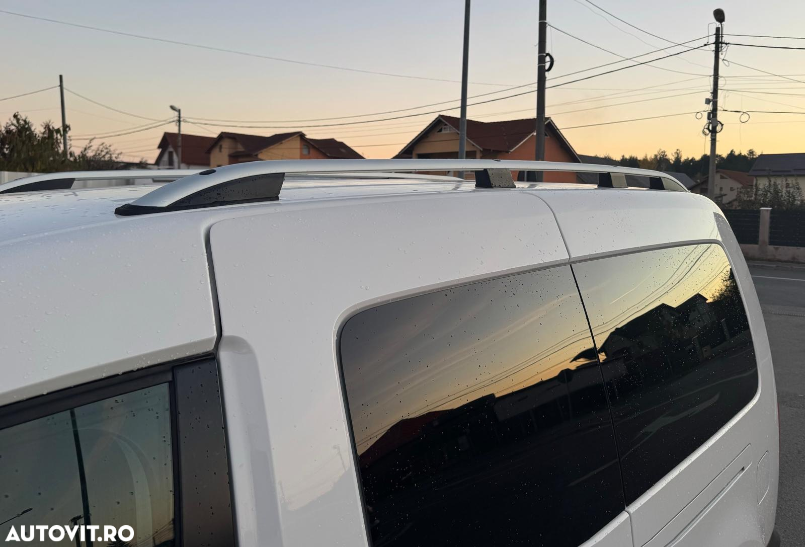 Volkswagen Caddy 2.0 TDI (7-Si.) 4MOTION Maxi Comfortline - 11
