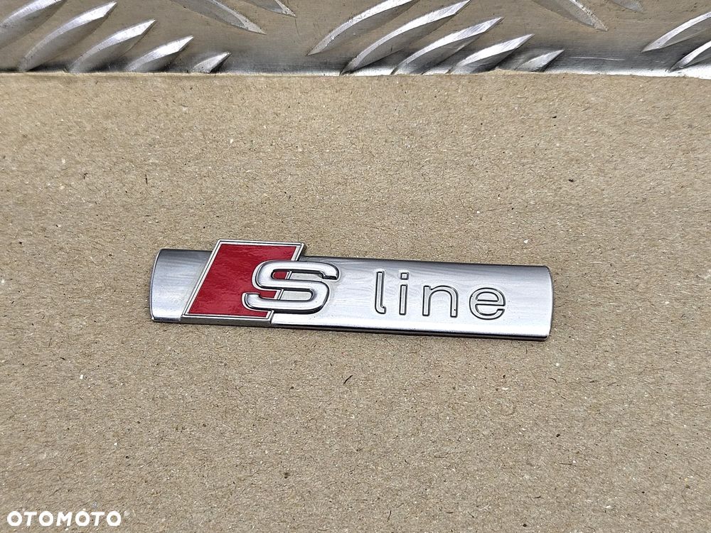 AUDI Q7 4L 05-15R ZNACZEK LOGO EMBLEMAT S-LINE ORYGINAL - 1