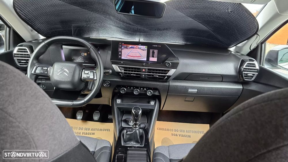 Citroën C4 1.2 PureTech Shine - 18