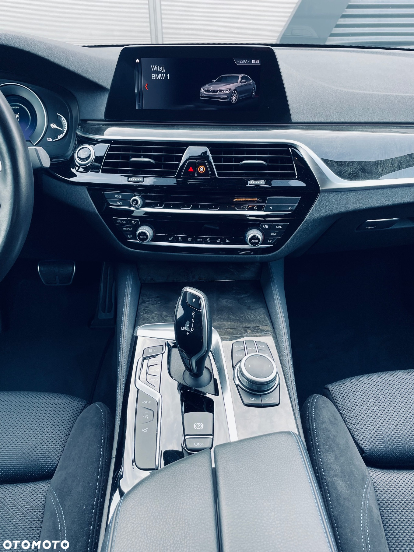 BMW Seria 5 530i xDrive M Sport sport - 26