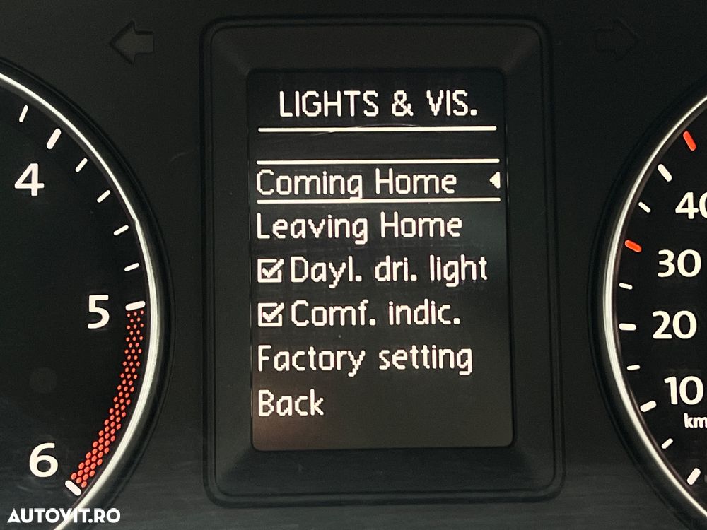 Volkswagen Touran 2.0 TDI Comfortline - 35