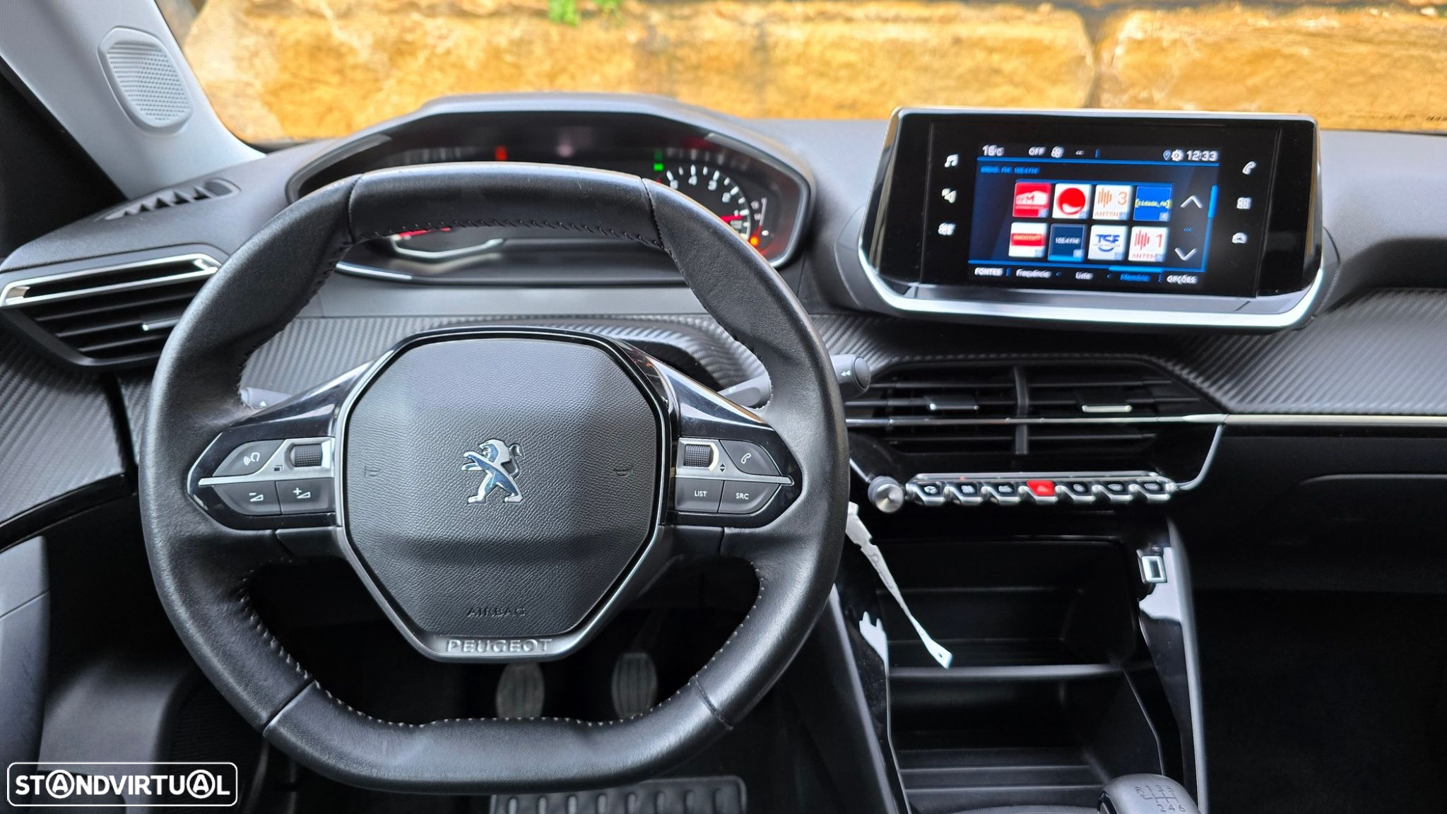 Peugeot 2008 - 13