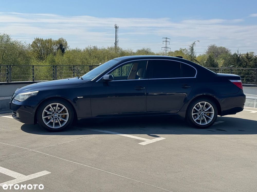 BMW Seria 5 525d Edition Exclusive - 7