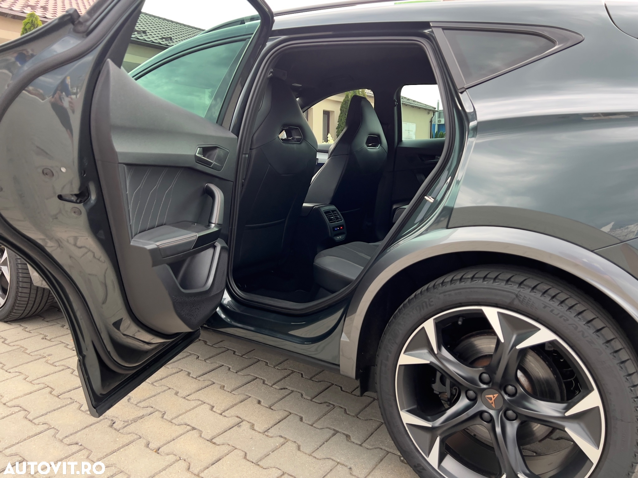 Cupra Formentor 1.4 e-HYBRID PHEV VZ - 31