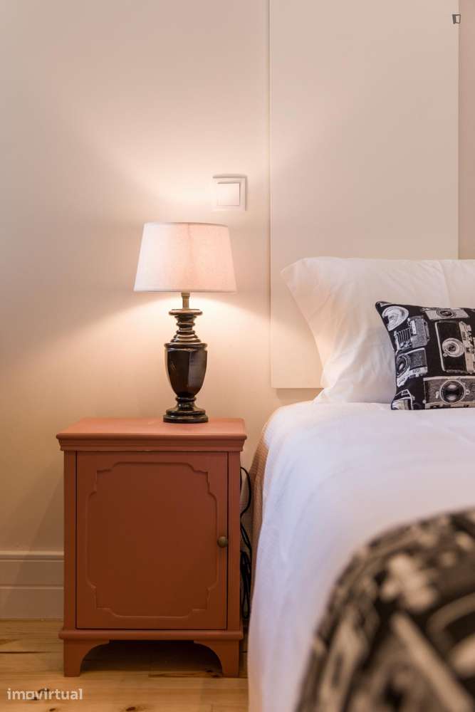 Apartamento com 1 quartos - localizado em Miragaia Porto - Grande imagem: 2/26