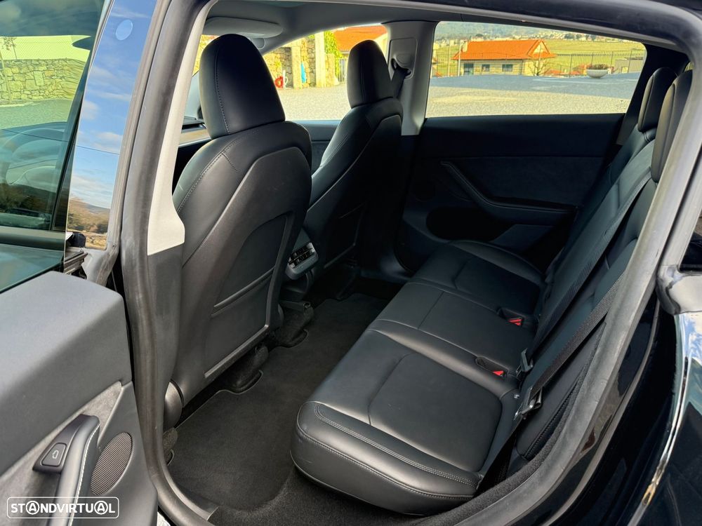 Tesla Model Y Performance Dual Motor AWD - 21