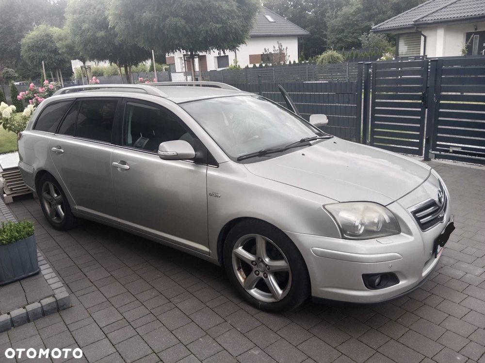 Toyota Avensis 2006 photo 3