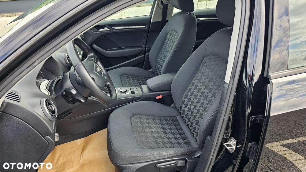 Audi A3 Sportback 2.0 TDI S tronic - 10