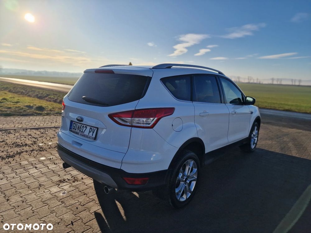 Ford Kuga 2.0 TDCi 4x4 Titanium - 10