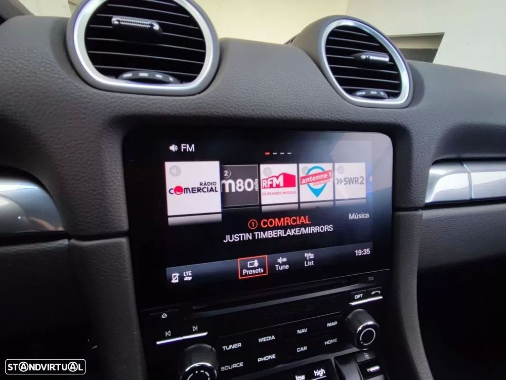 Porsche 718 Boxster 2.0 T - 36