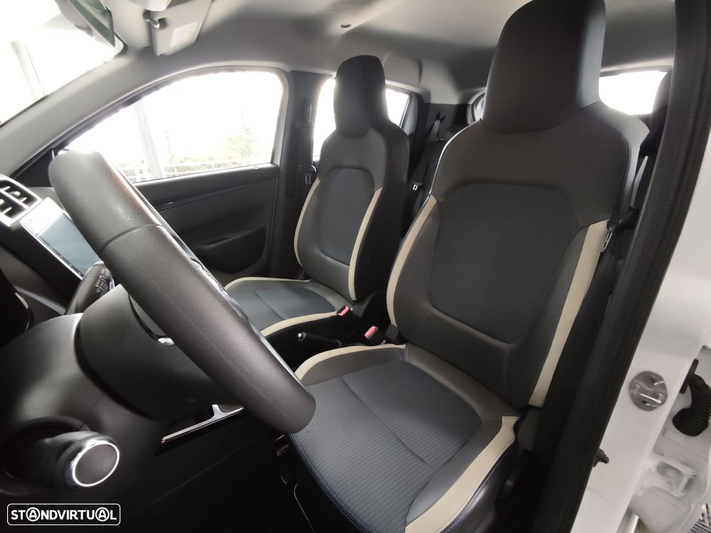 Dacia Spring Comfort Plus - 29