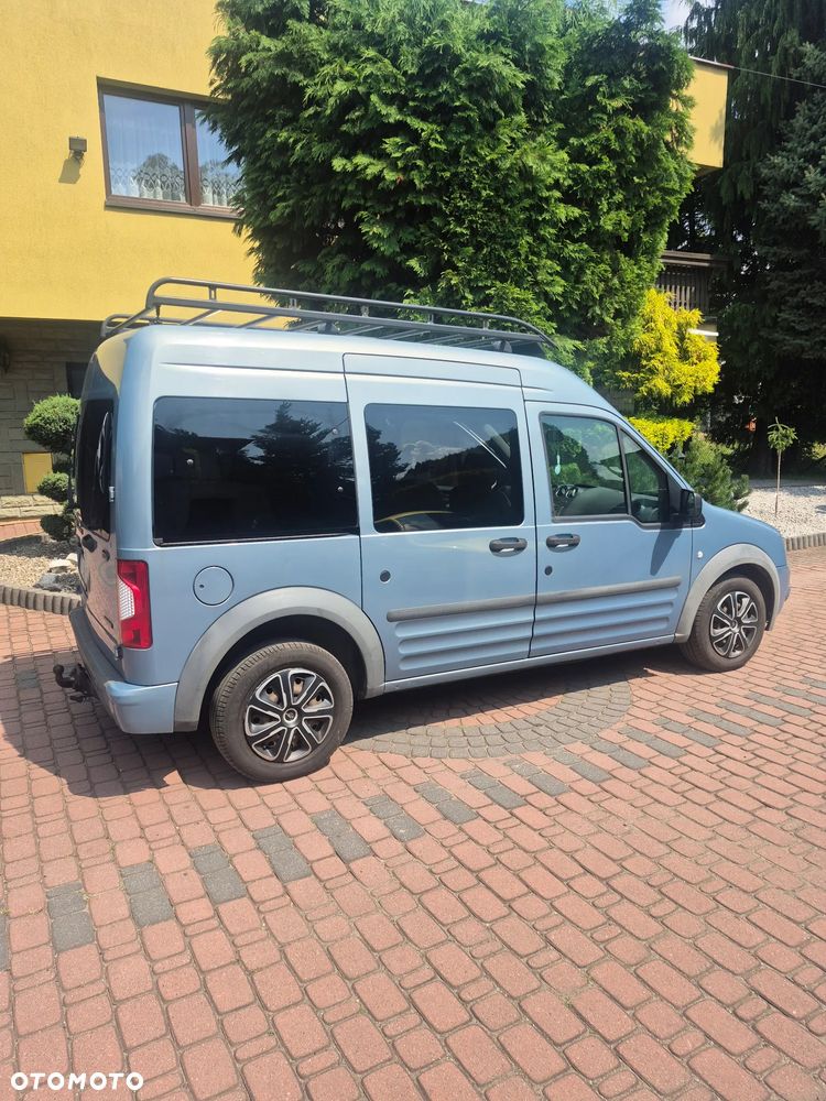 Ford Tourneo Connect - 10