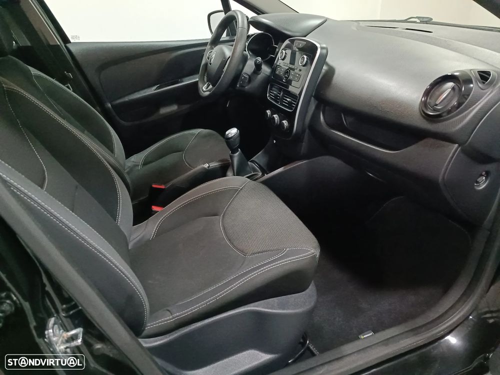 Renault Clio - 15