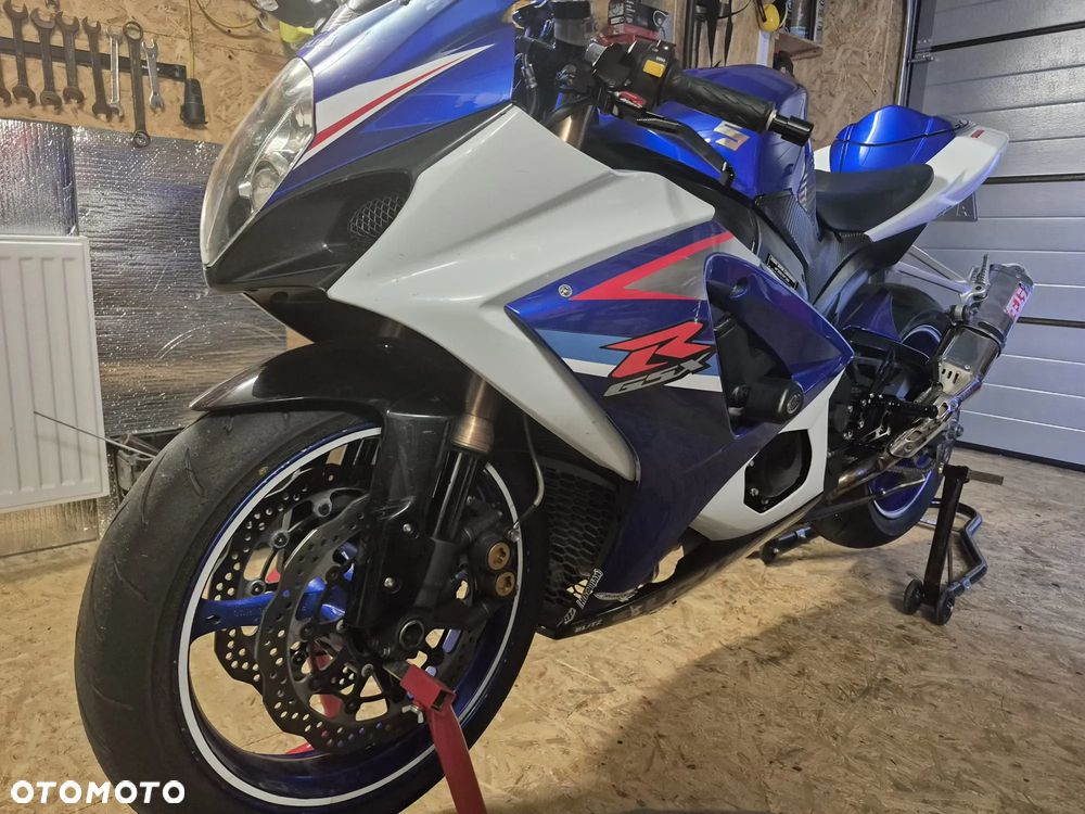 Suzuki GSX-R - 8