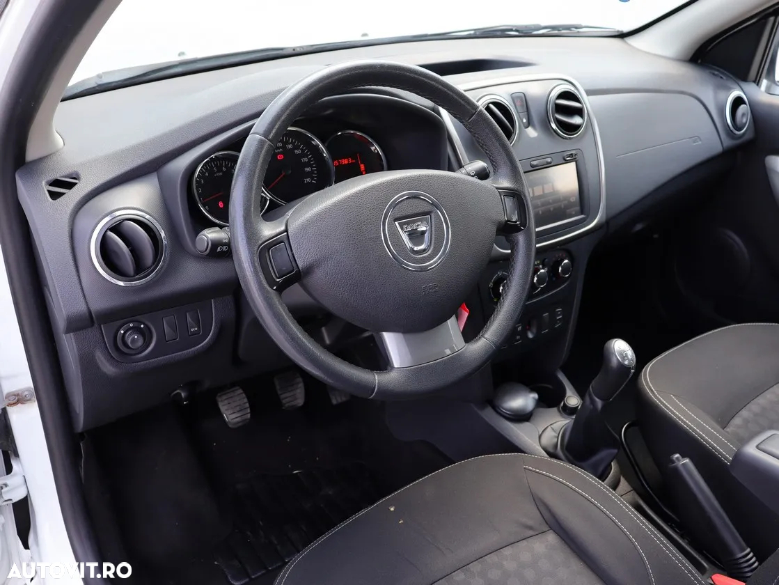 Dacia Sandero 1.5 dCI Laureate - 7