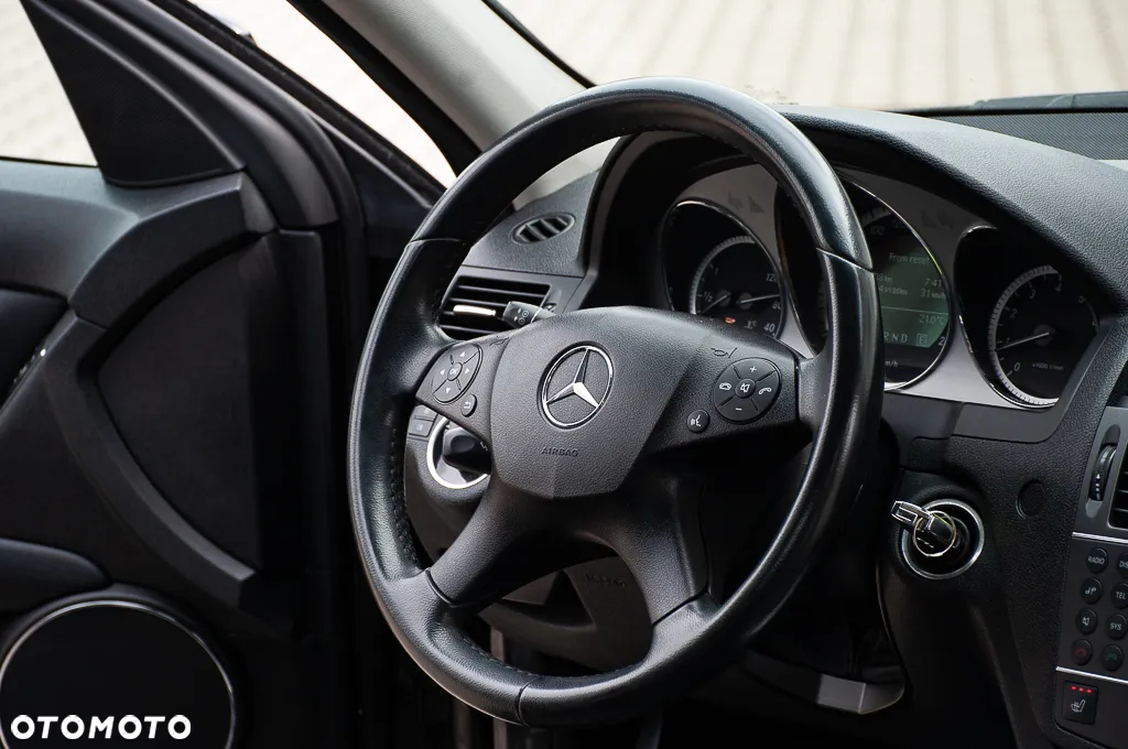 Mercedes-Benz Klasa C - 30