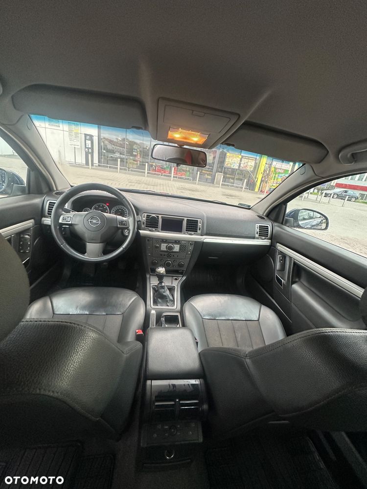 Opel Vectra 1.9 CDTI Cosmo - 10